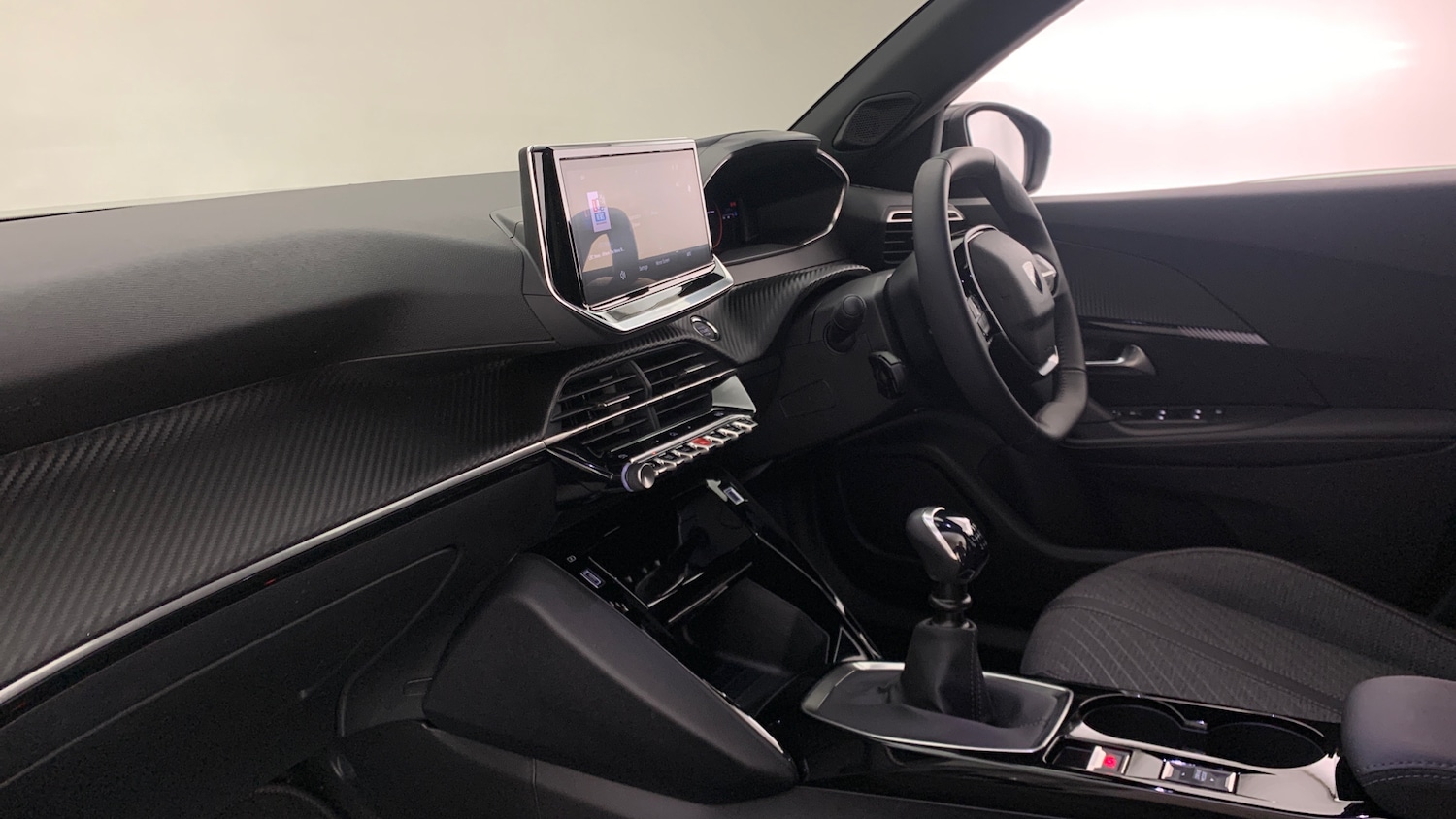 Used Peugeot 2008 2025 for sale - 76327704: Photo 2