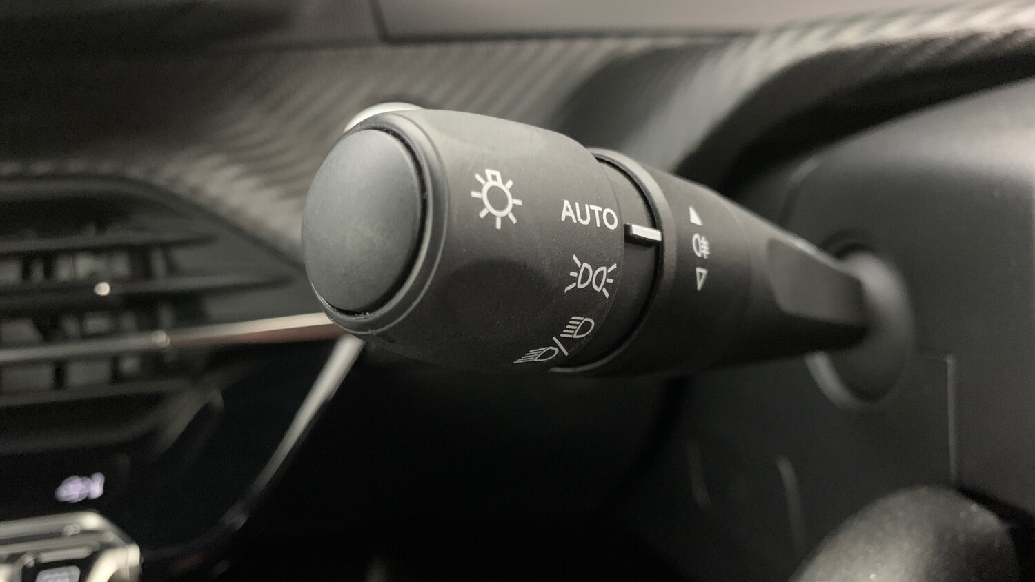 Used Peugeot 2008 2025 for sale - 76327704: Photo 35