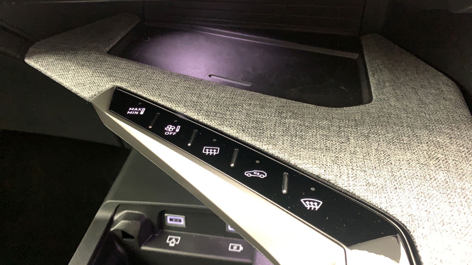 Used Peugeot 3008 2025 for sale - 76887888: Photo 32