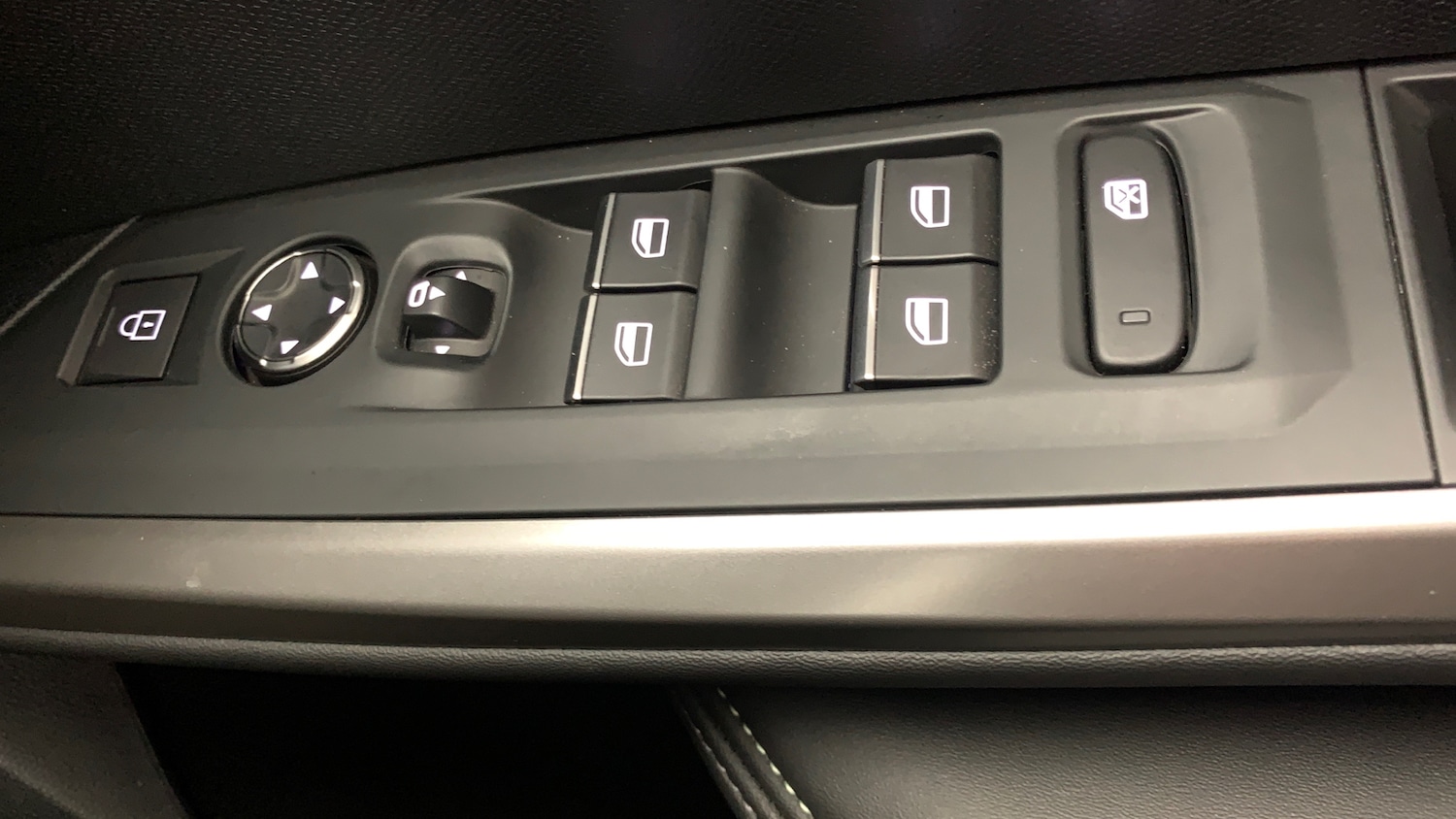 Used Peugeot 3008 2025 for sale - 76887888: Photo 43