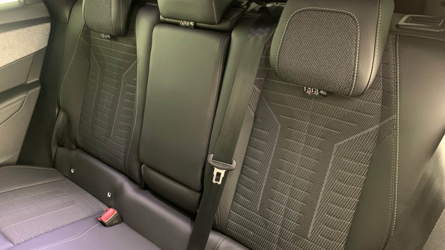 Used Peugeot 3008 2025 for sale - 76887888: Photo 8