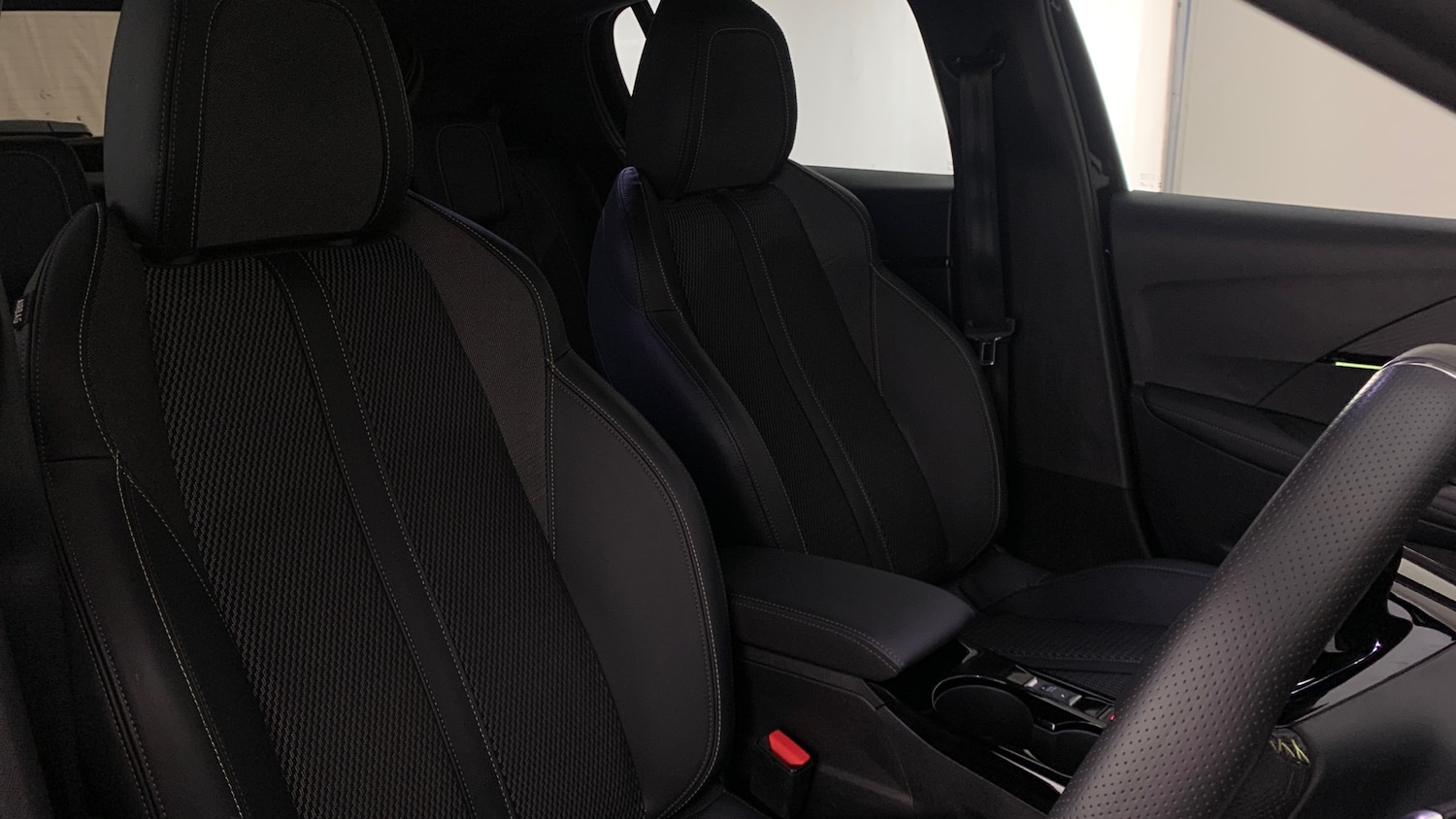 Used Peugeot 208 2025 for sale - 76998810: Photo 43