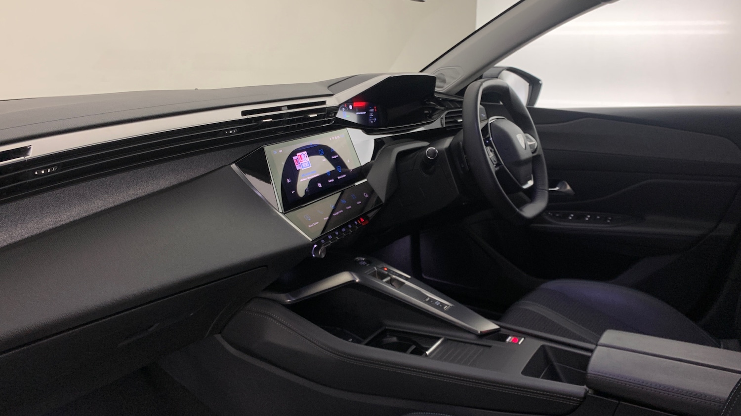 Used Peugeot 308 2024 for sale - 76260951: Photo 2