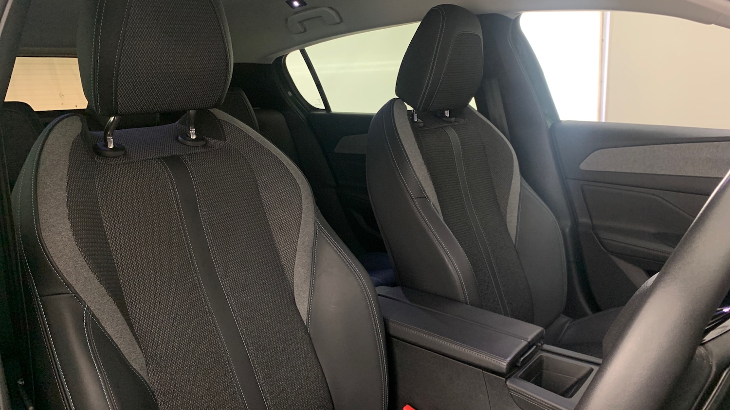 Used Peugeot 308 2024 for sale - 76260951: Photo 38