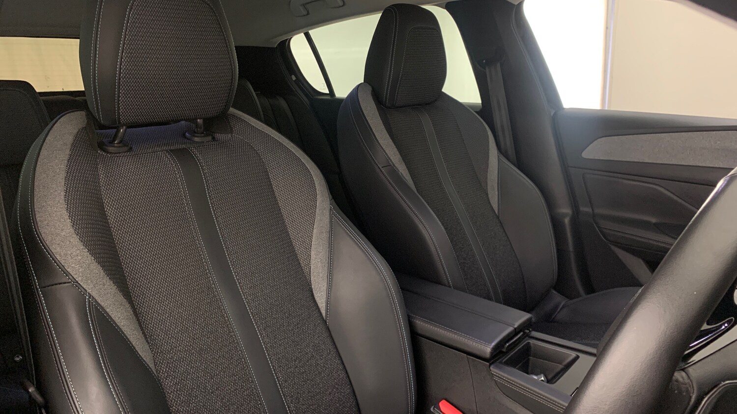 Used Peugeot 308 2024 for sale - 76308008: Photo 43