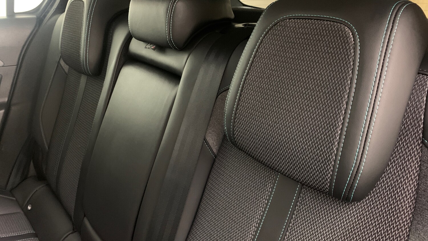 Used Peugeot 308 2024 for sale - 76308008: Photo 8