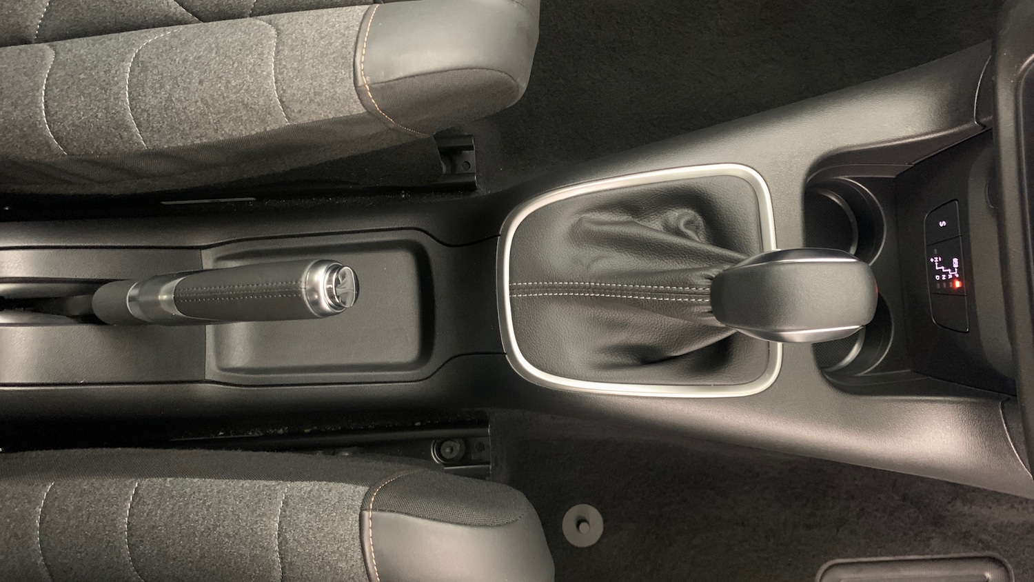 Used Citroen C3 2024 for sale - 76486437: Photo 32