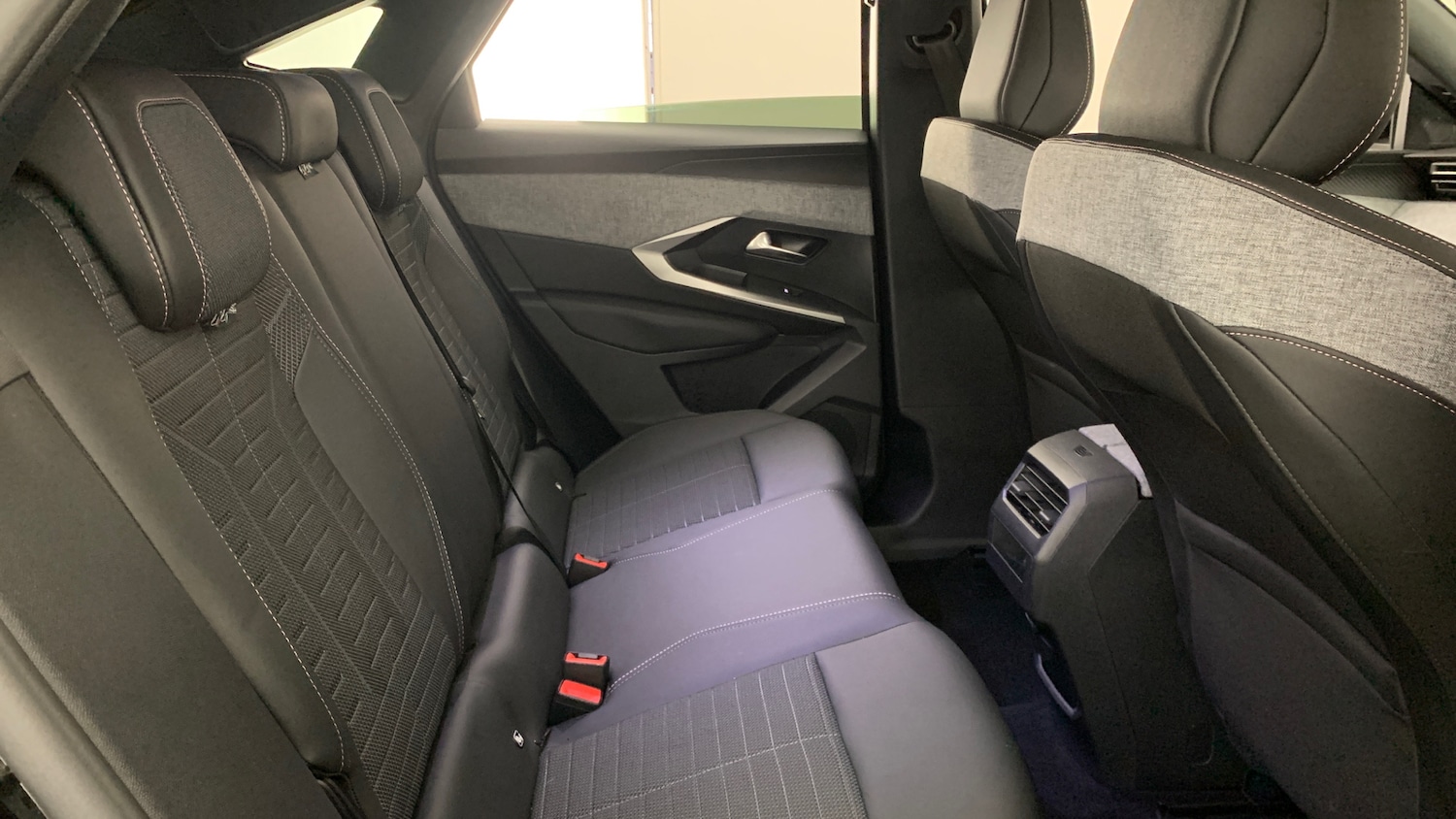 Used Peugeot 3008 2024 for sale - 77659689: Photo 65