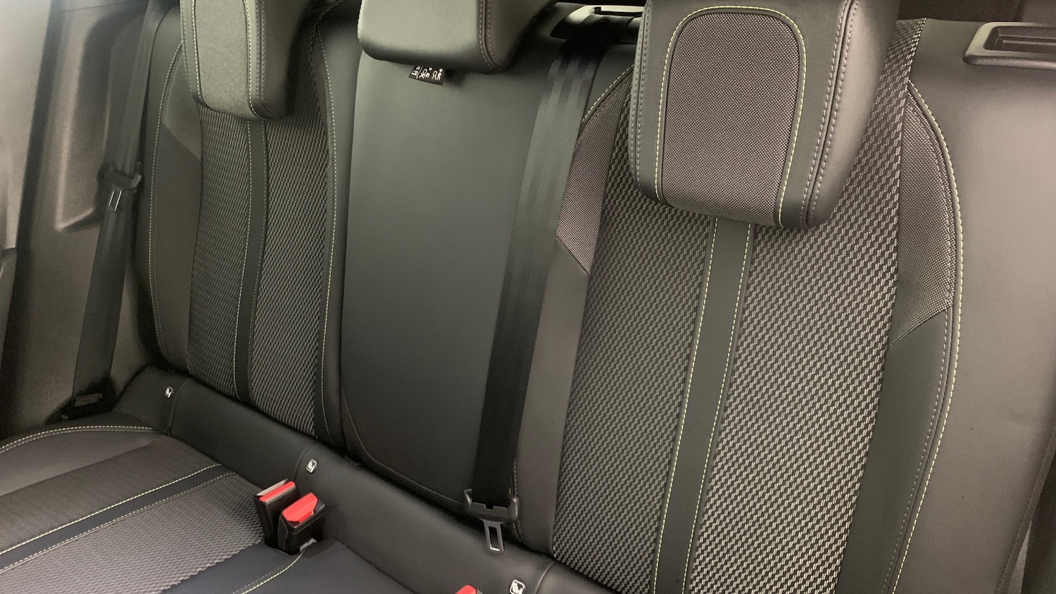 Used Peugeot 2008 2025 for sale - 76998799: Photo 8