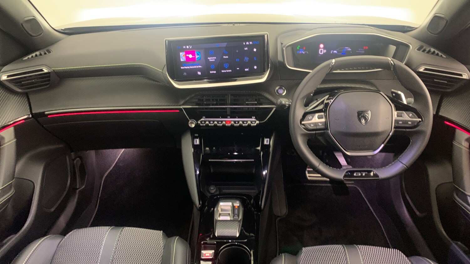 Used Peugeot 2008 2025 for sale - 76998799: Photo 9