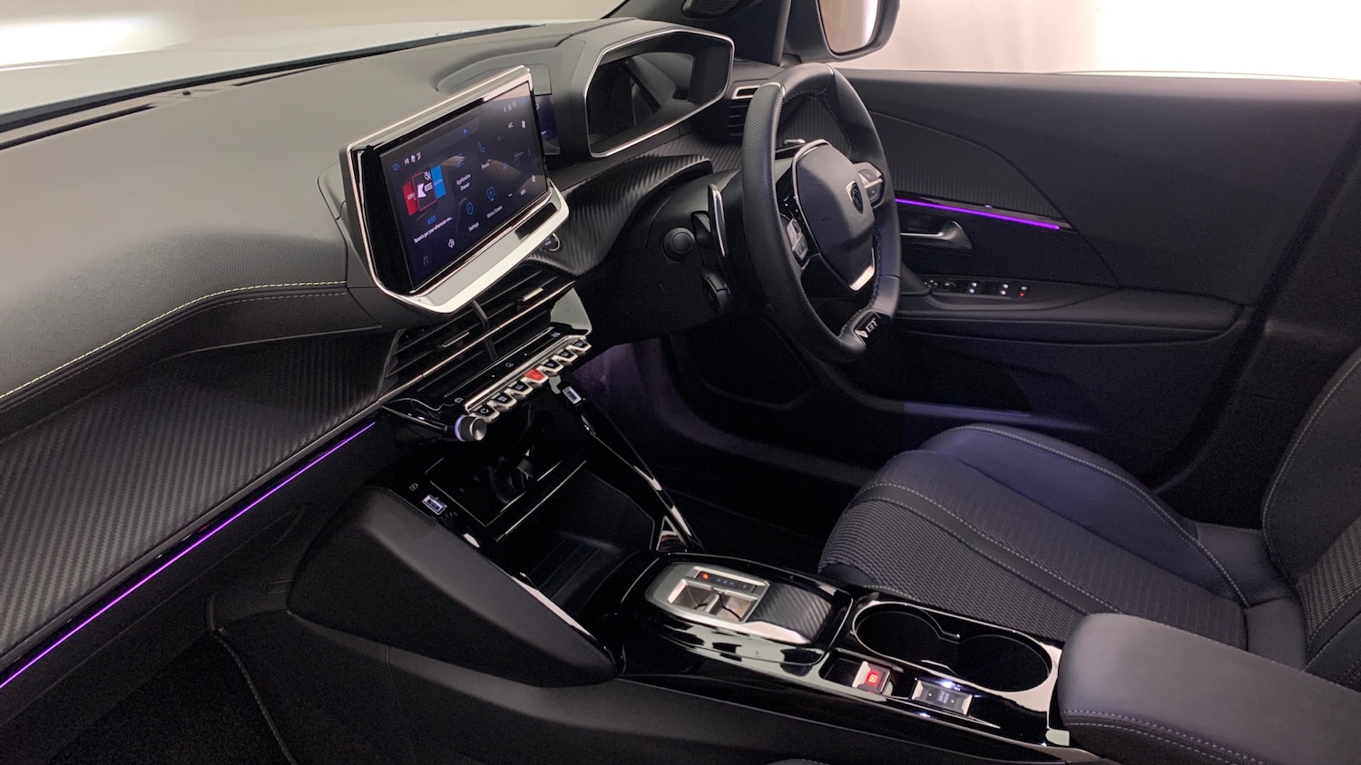 Used Peugeot 2008 2025 for sale - 78035711: Photo 2