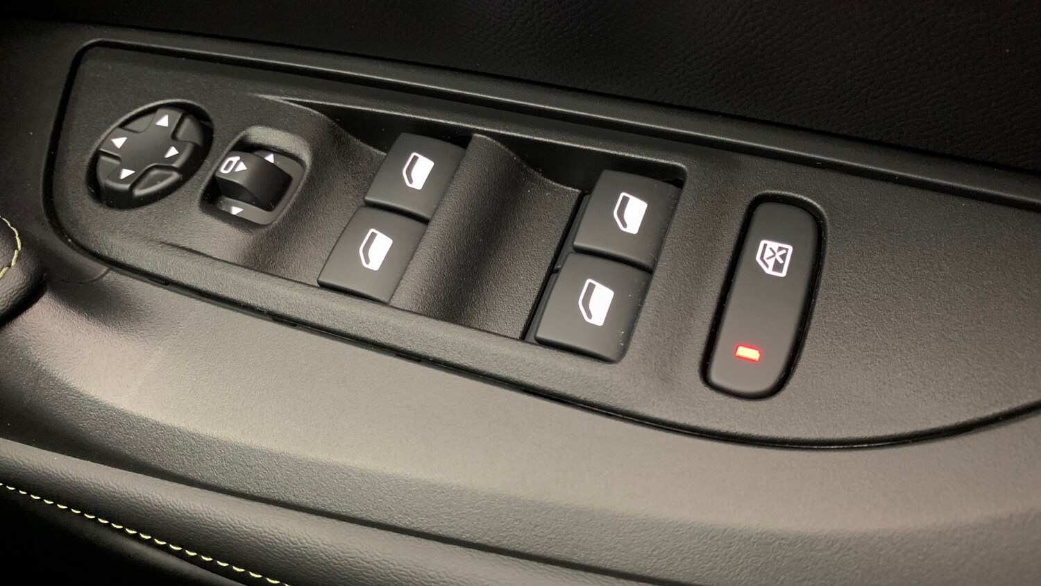 Used Peugeot 2008 2025 for sale - 78035711: Photo 39