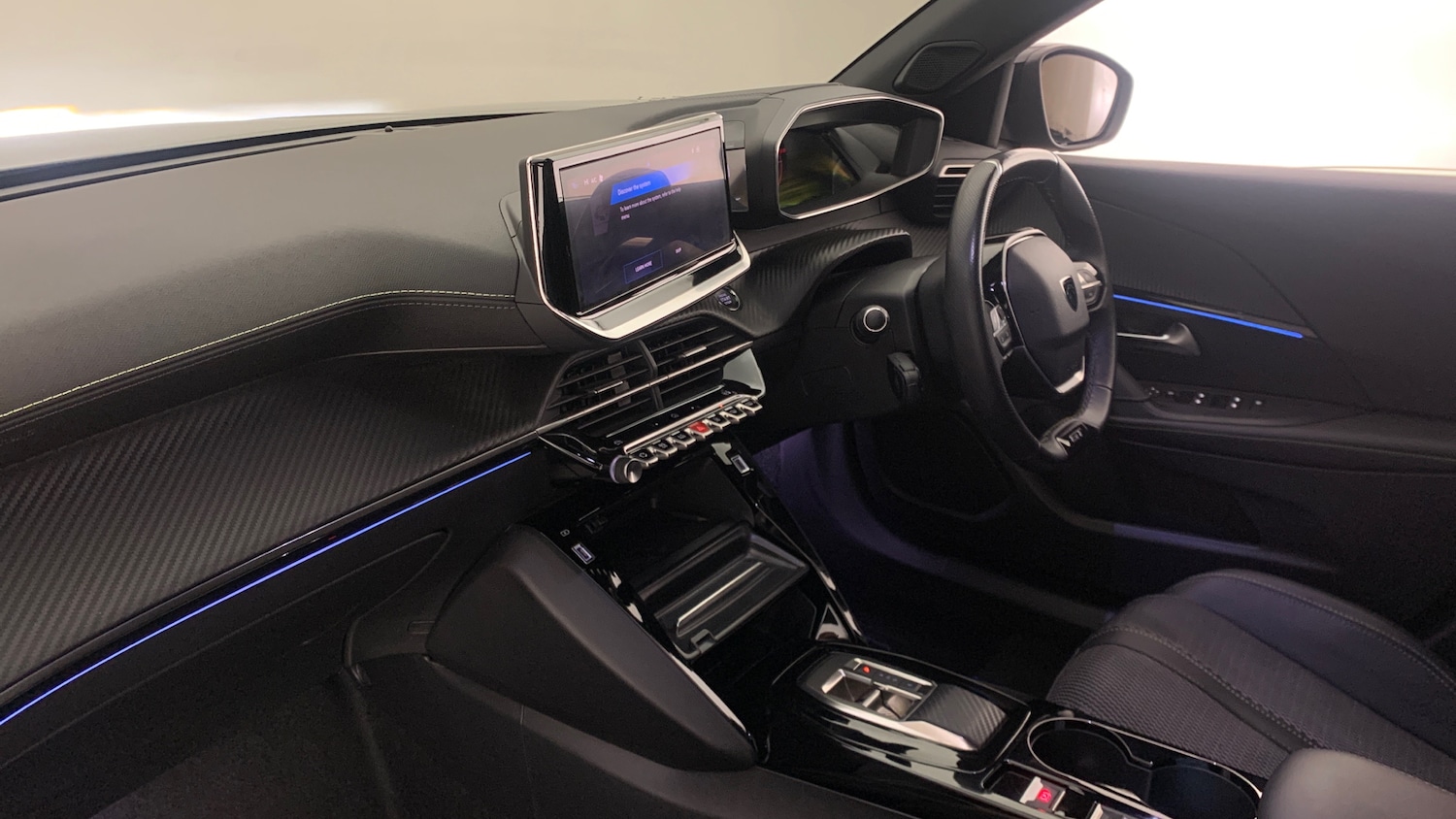 Used Peugeot 2008 2023 for sale - 76574443: Photo 2