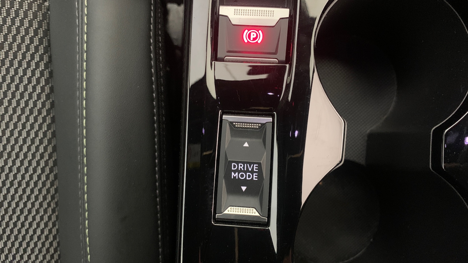 Used Peugeot 2008 2023 for sale - 76574443: Photo 34