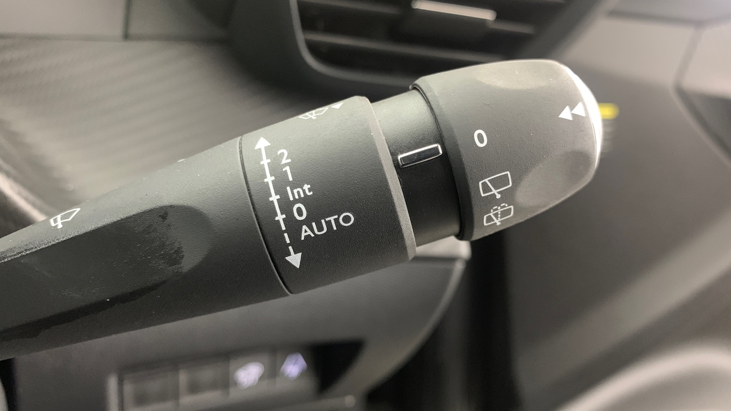 Used Peugeot 2008 2023 for sale - 76574443: Photo 38