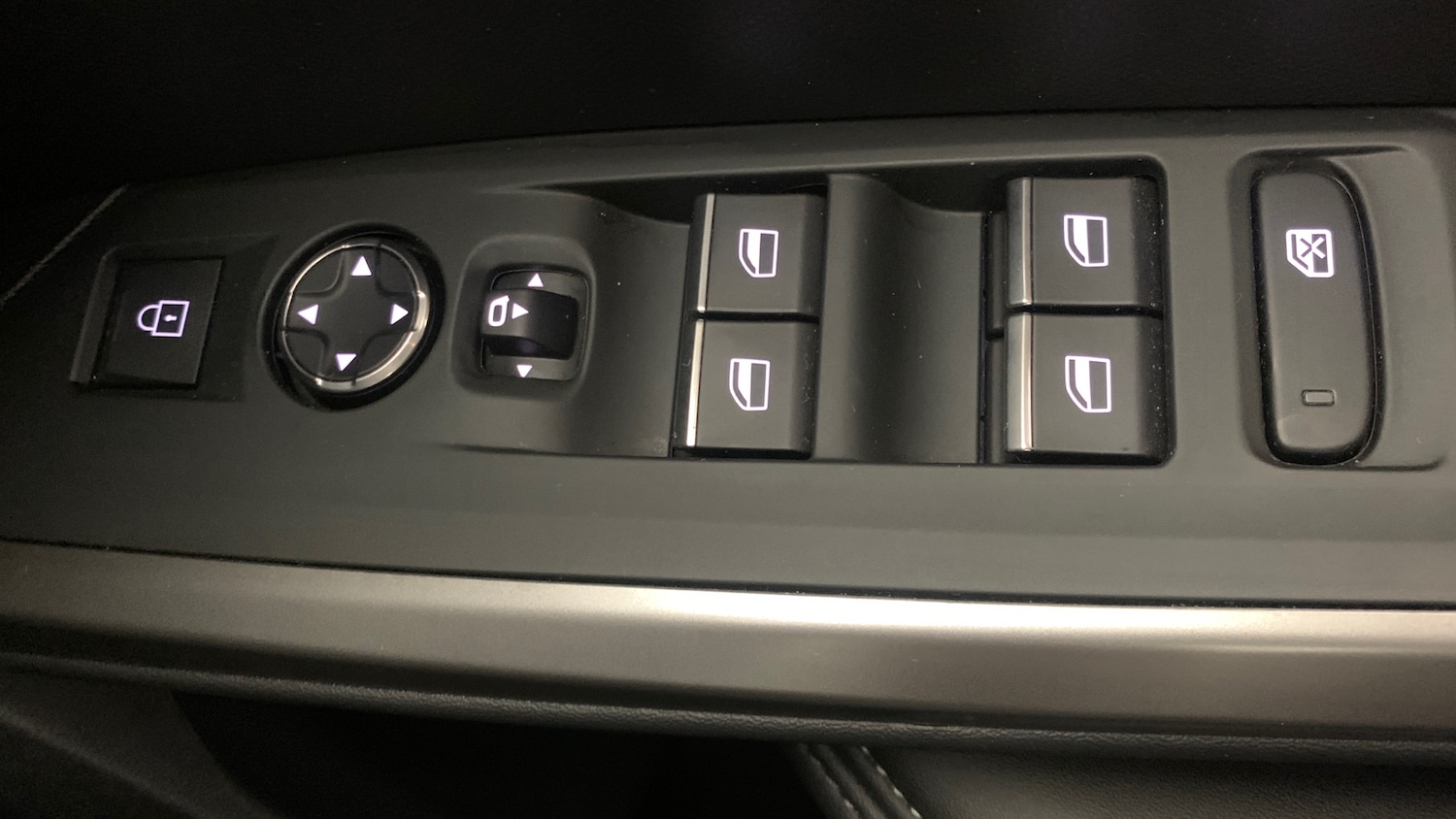 Used Peugeot 3008 2025 for sale - 76998796: Photo 41