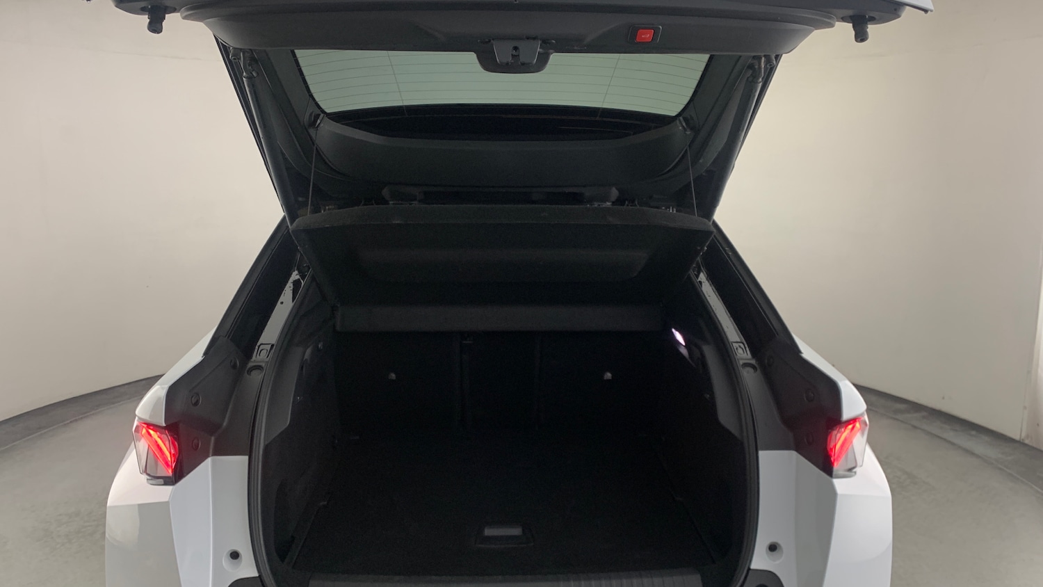 Used Peugeot 3008 2025 for sale - 76998796: Photo 5