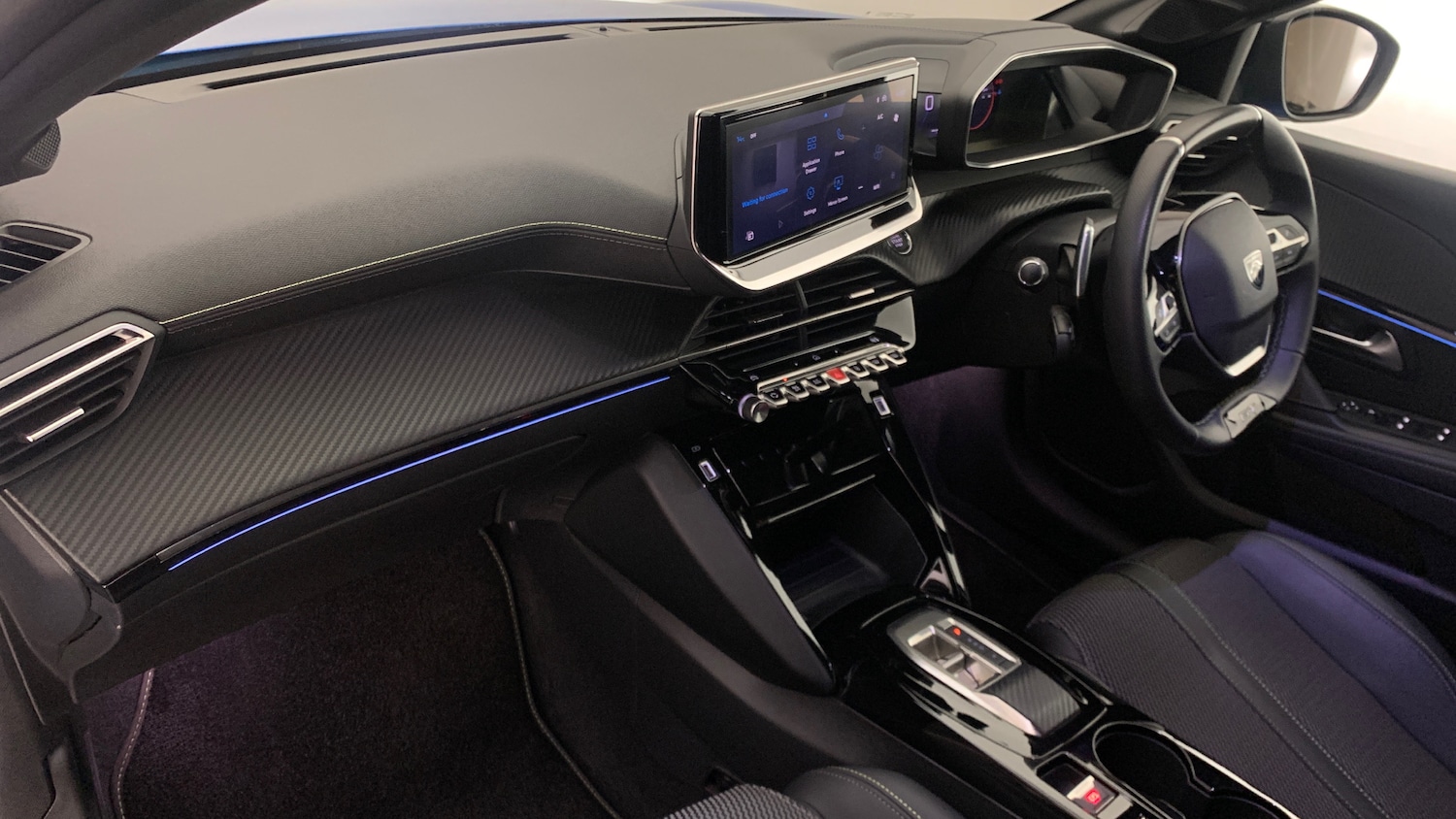 Used Peugeot 208 2024 for sale - 76690672: Photo 2