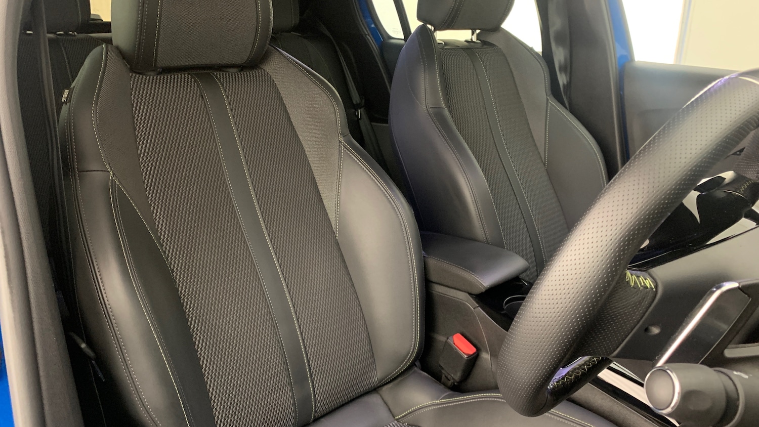 Used Peugeot 208 2024 for sale - 76690672: Photo 32