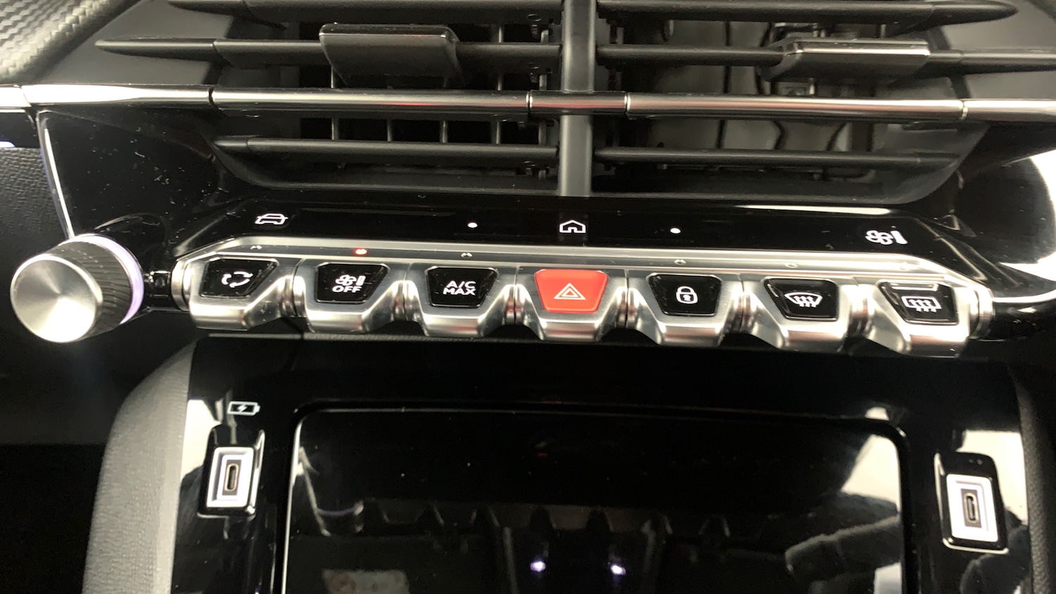 Used Peugeot 208 2024 for sale - 76690672: Photo 40