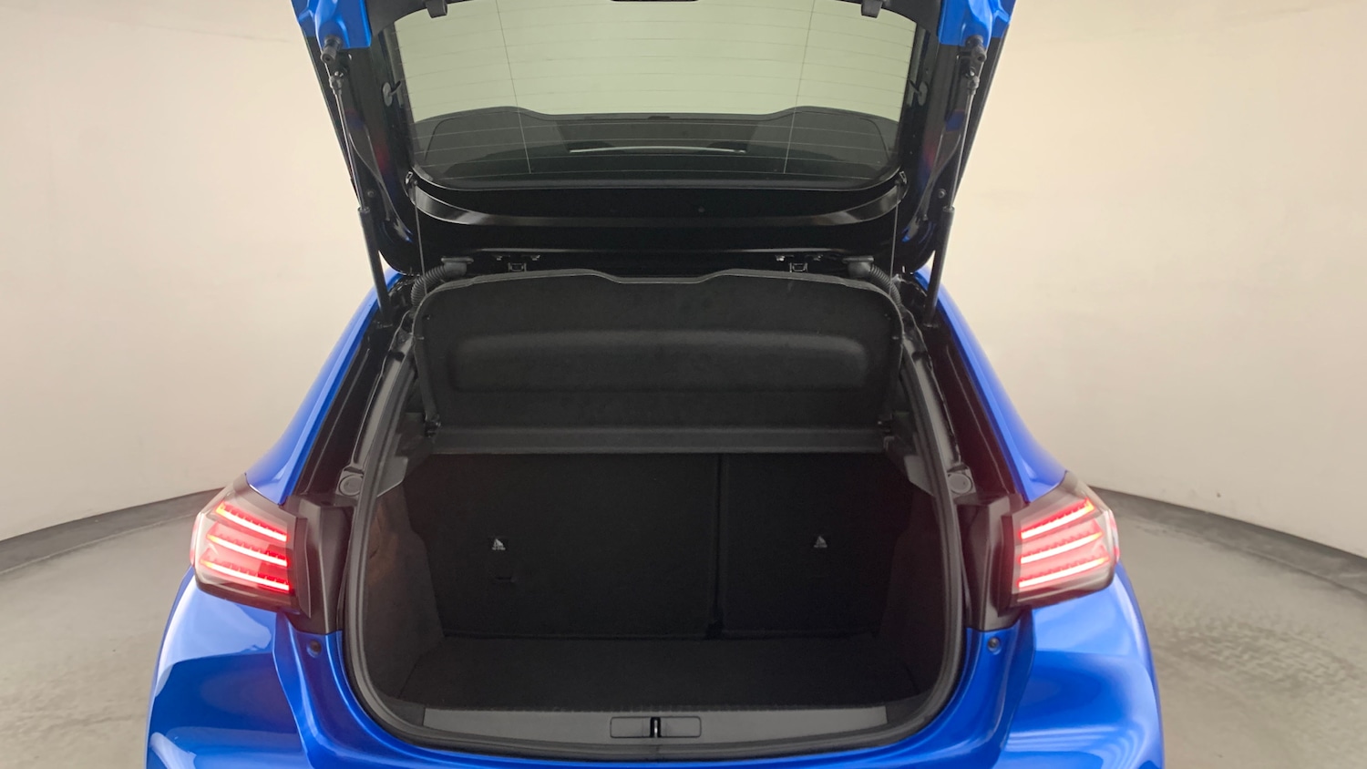 Used Peugeot 208 2024 for sale - 76690672: Photo 5