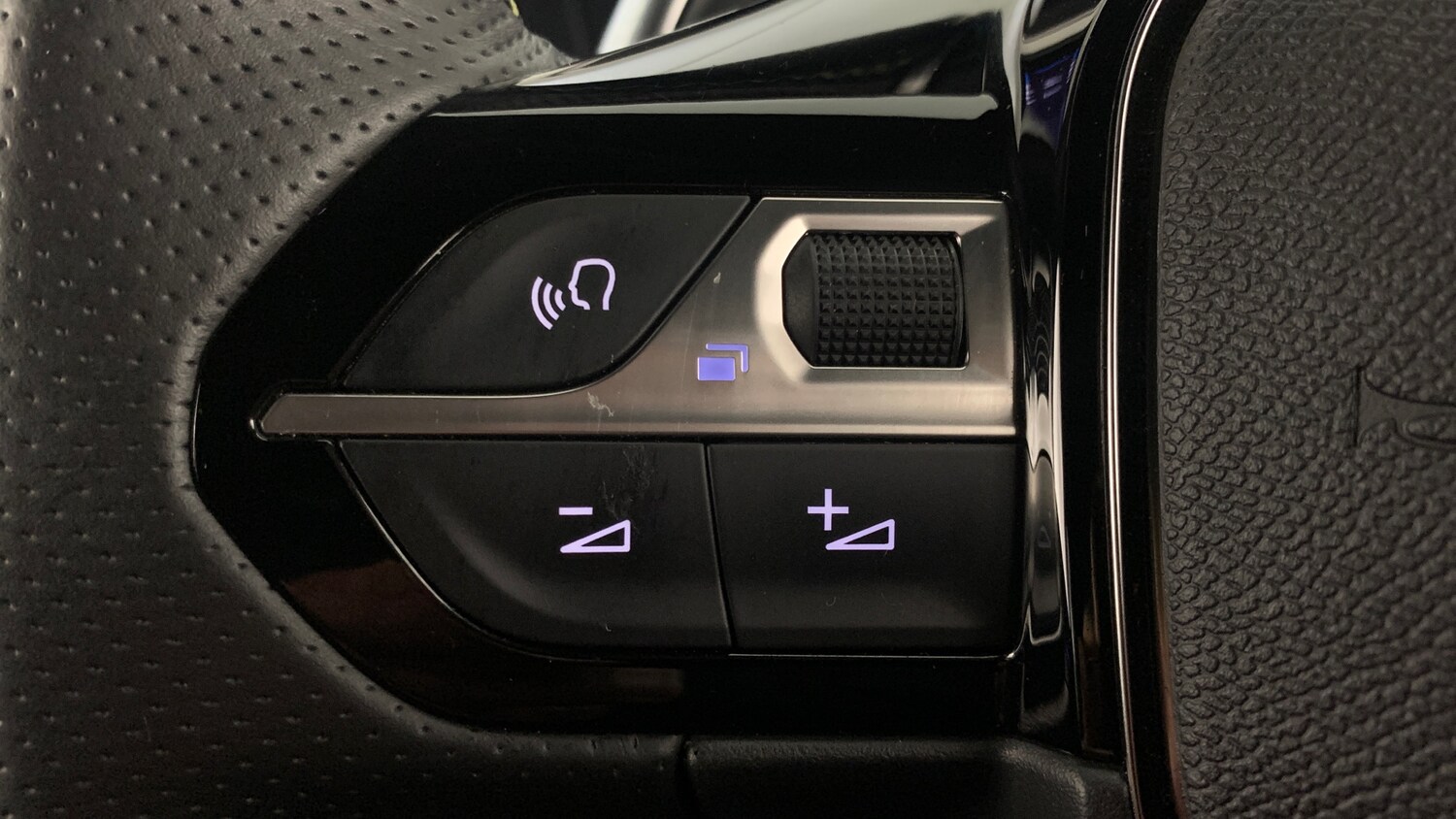 Used Peugeot 2008 2024 for sale - 77626941: Photo 19