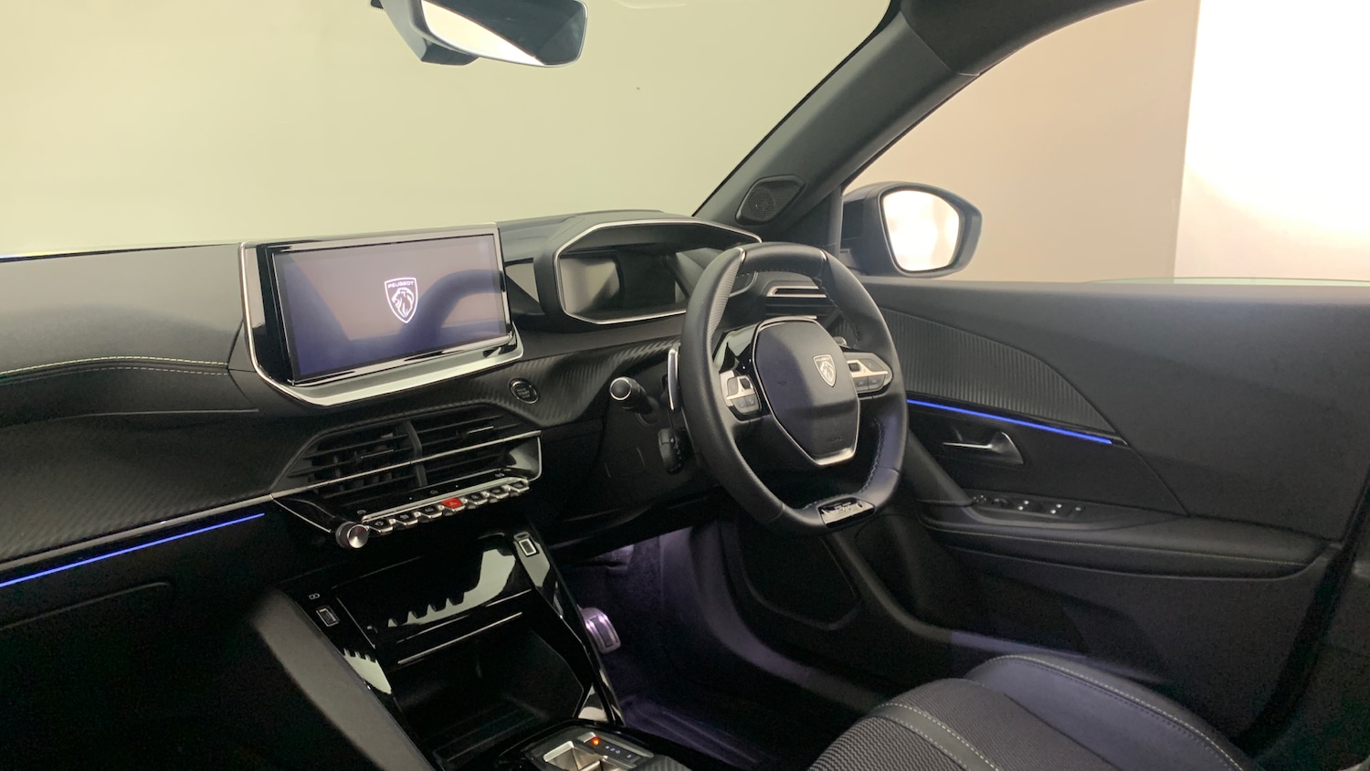 Used Peugeot 2008 2024 for sale - 77626941: Photo 2