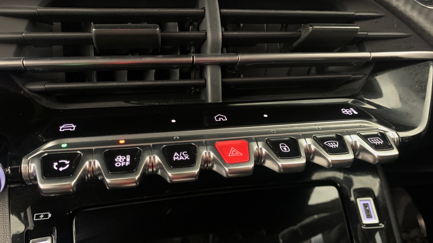 Used Peugeot 2008 2024 for sale - 77626941: Photo 31