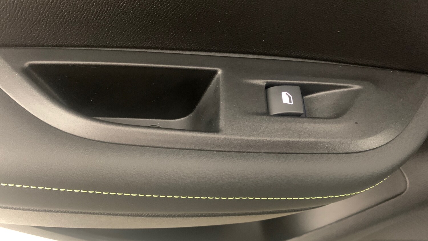 Used Peugeot 2008 2024 for sale - 77626941: Photo 60