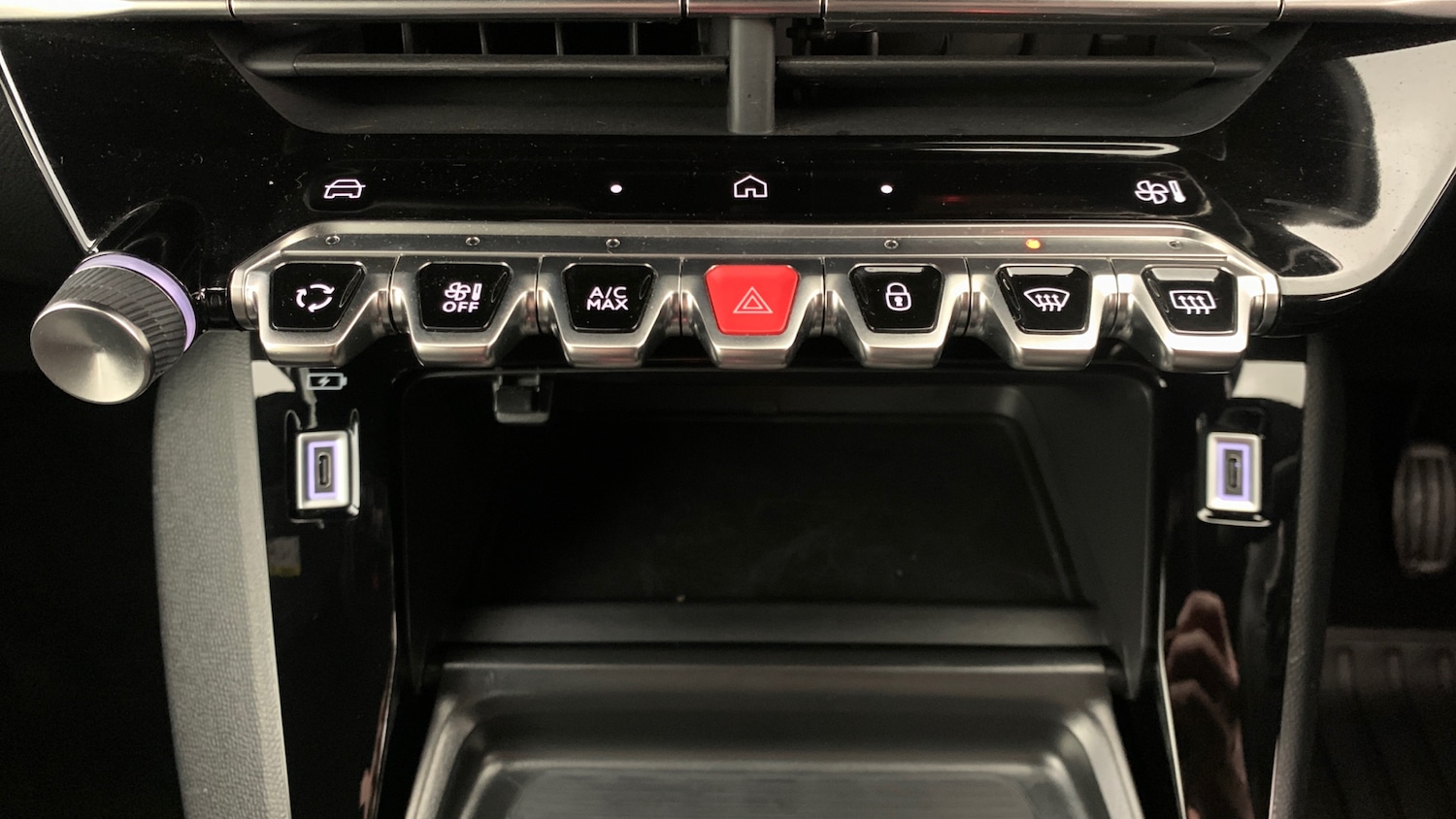 Used Peugeot 2008 2024 for sale - 76977303: Photo 30