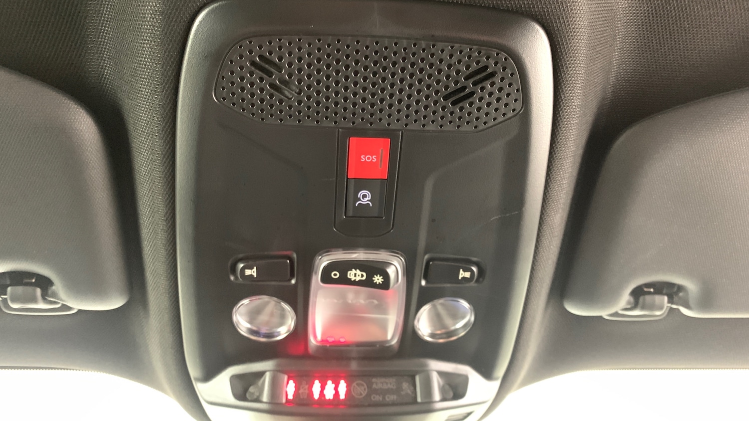 Used Peugeot 2008 2024 for sale - 76977303: Photo 33