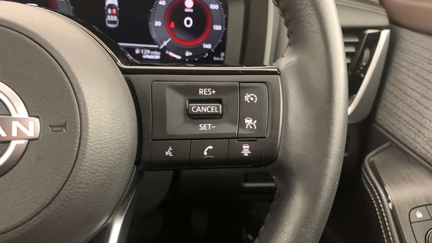 Used Nissan X-Trail 2024 for sale - 75812099: Photo 18