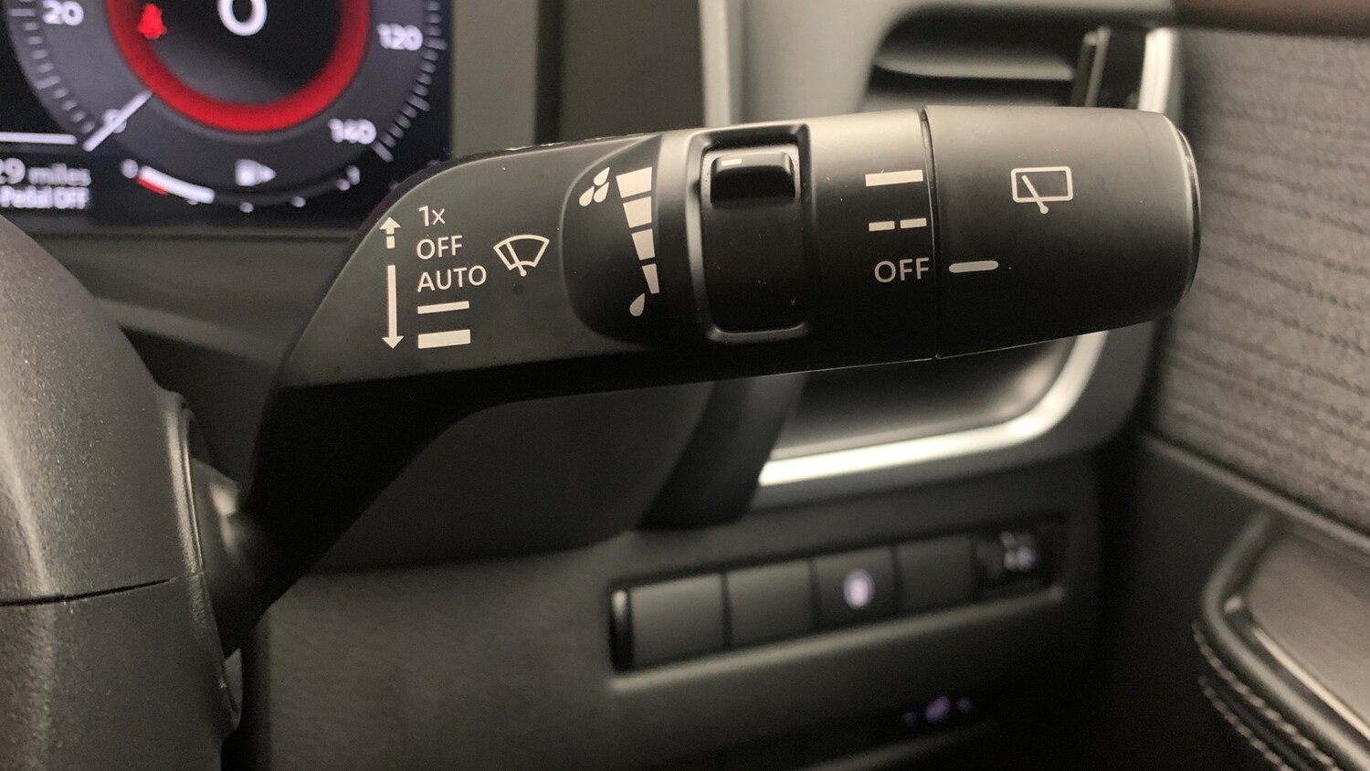 Used Nissan X-Trail 2024 for sale - 75812099: Photo 36