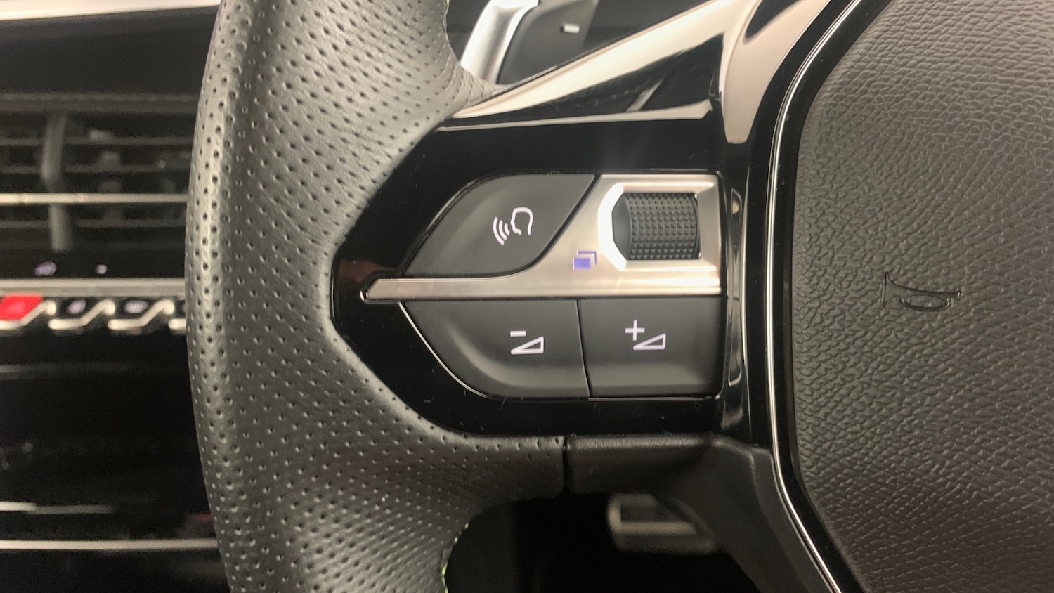 Used Peugeot 2008 2024 for sale - 76271374: Photo 19