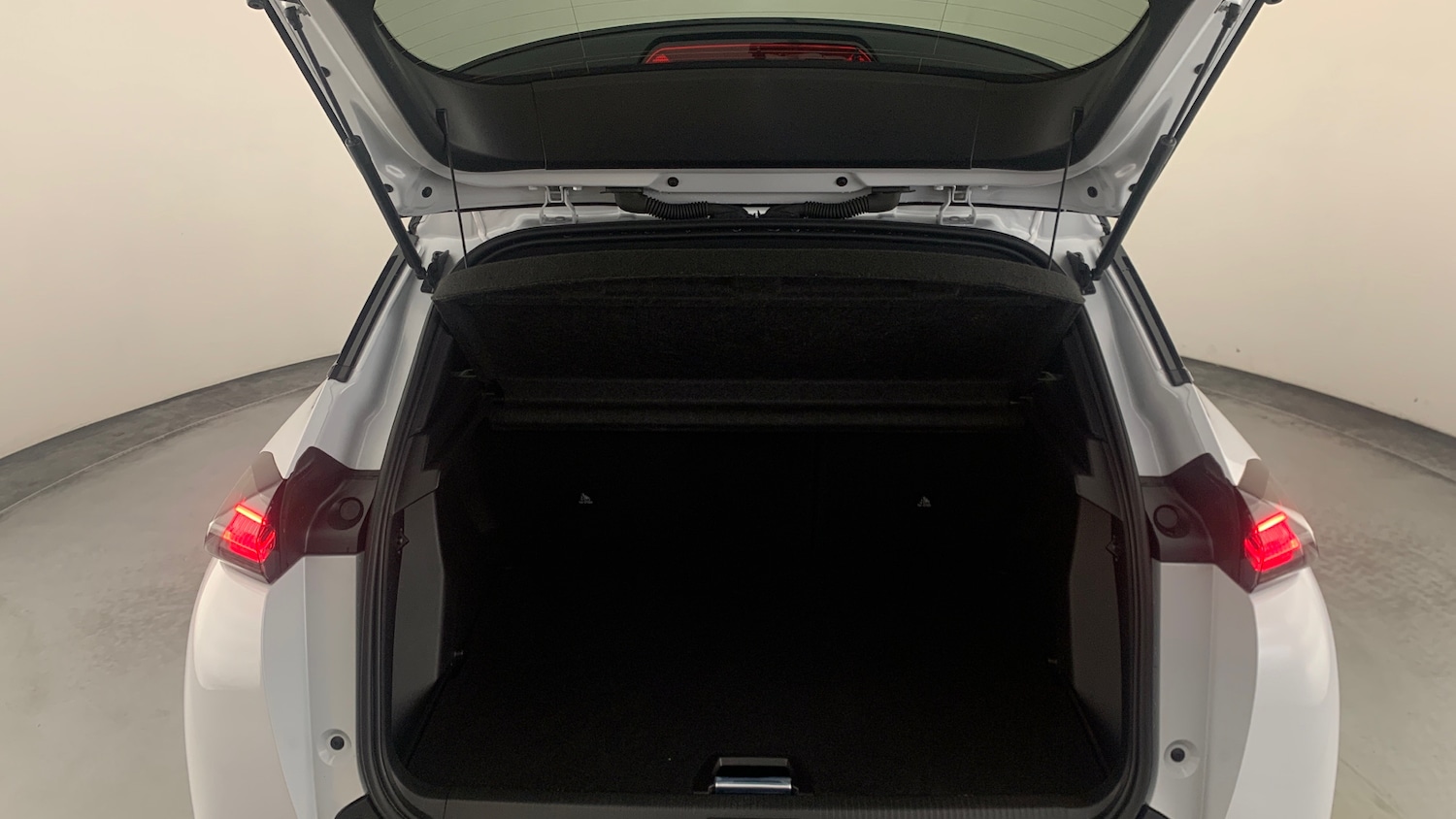 Used Peugeot 2008 2024 for sale - 76271374: Photo 5