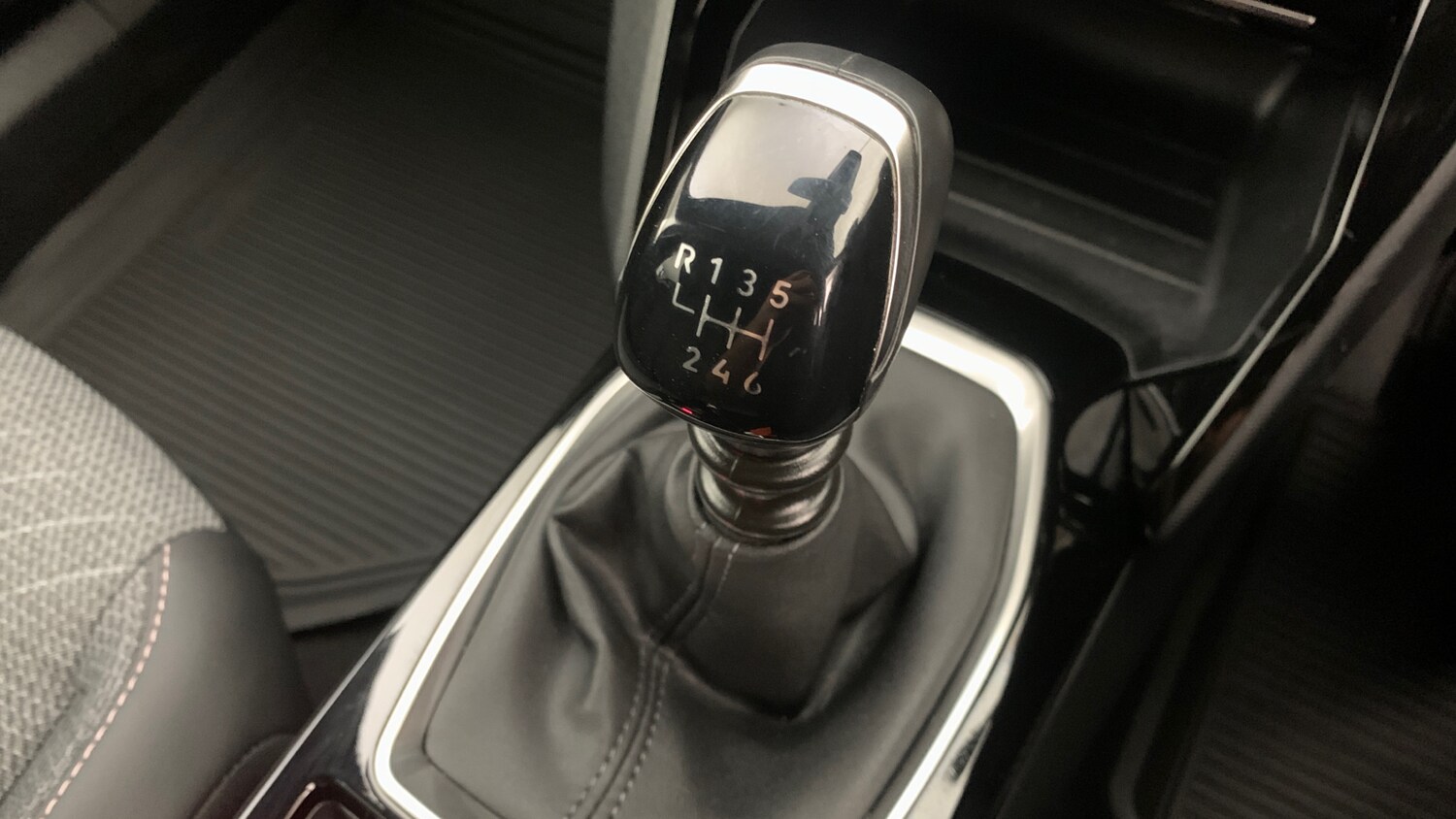 Used Peugeot 2008 2025 for sale - 78158086: Photo 35