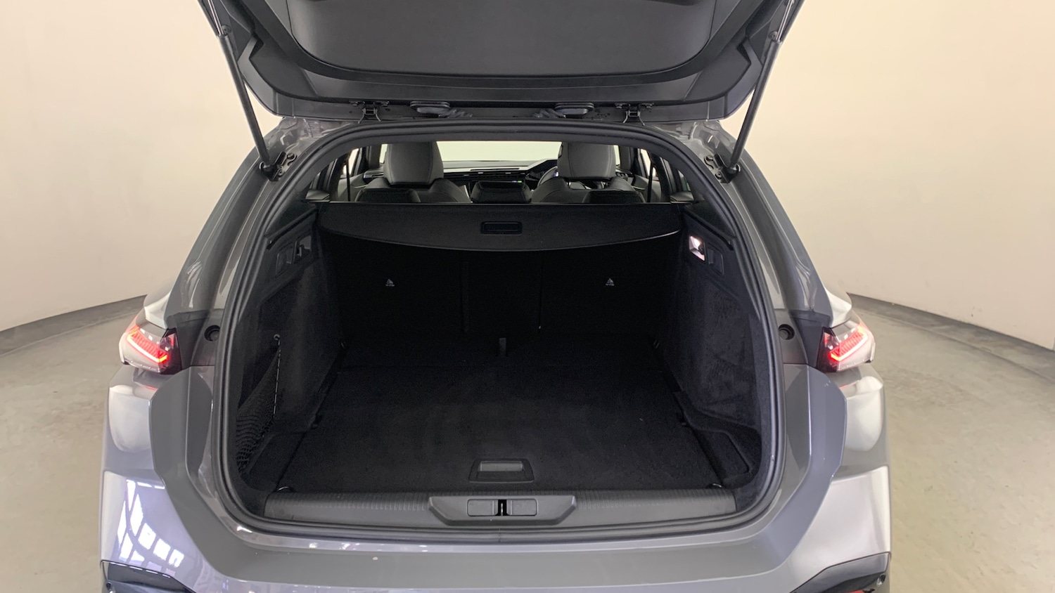 Used Peugeot 308 2025 for sale - 77884357: Photo 5