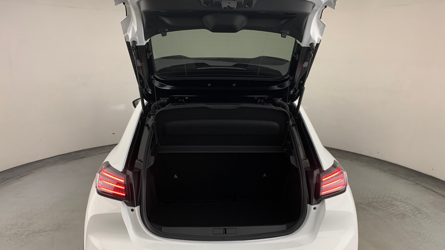 Used Peugeot 208 2025 for sale - 76338296: Photo 5