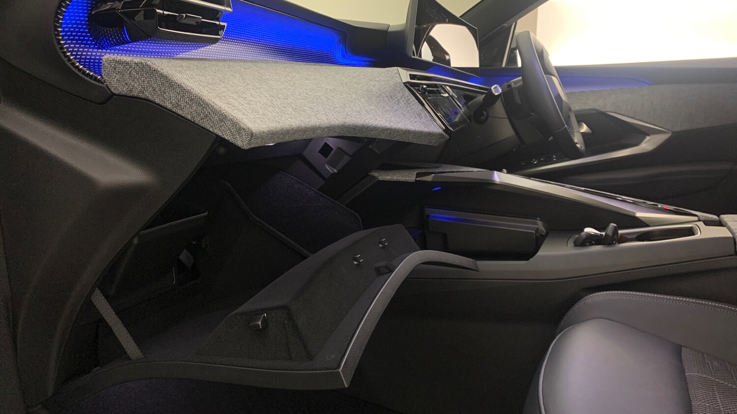 Used Peugeot 3008 2025 for sale - 77840605: Photo 43