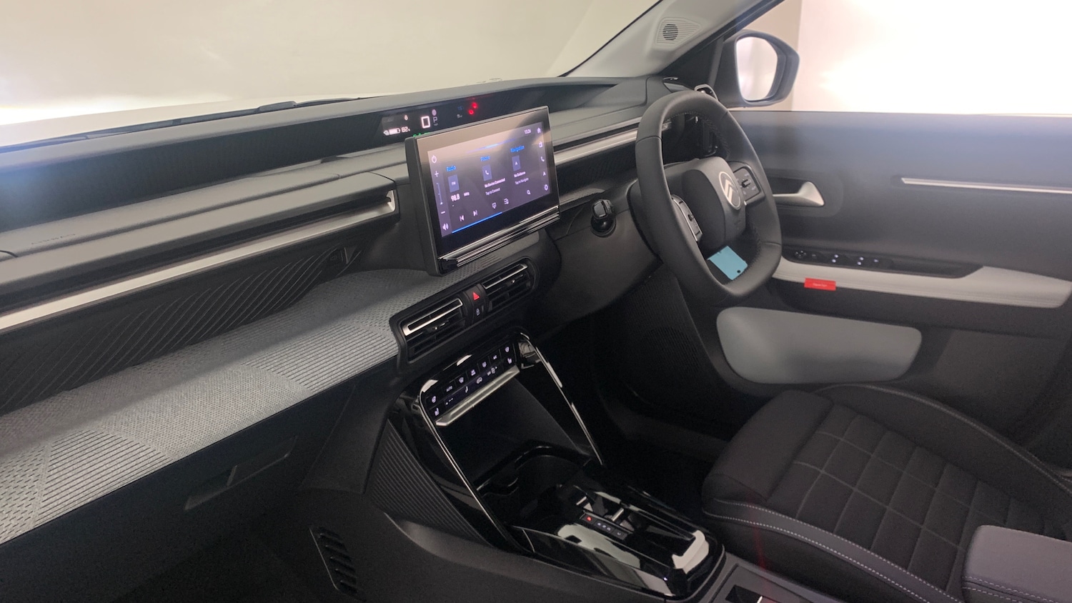 Used Citroen C3 2025 for sale - 76574253: Photo 2