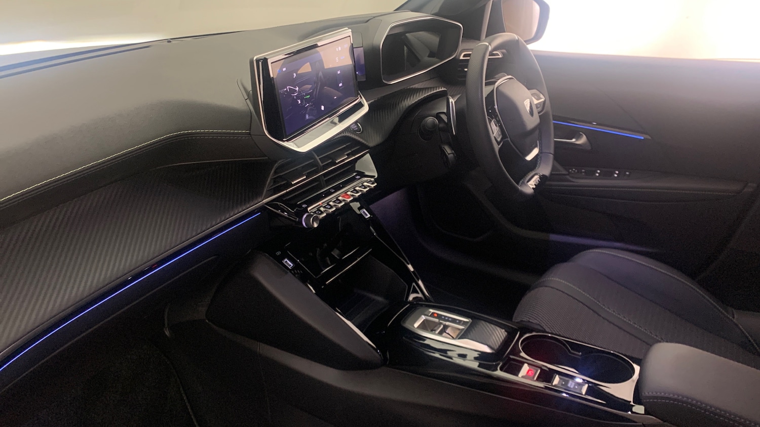 Used Peugeot 208 2025 for sale - 77132435: Photo 2