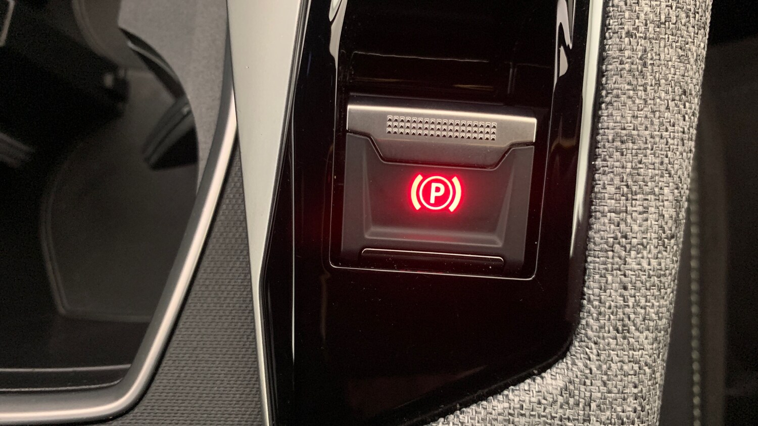 Used Peugeot 3008 2024 for sale - 76350362: Photo 35