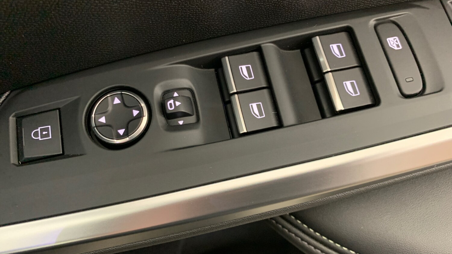 Used Peugeot 3008 2024 for sale - 76350362: Photo 40