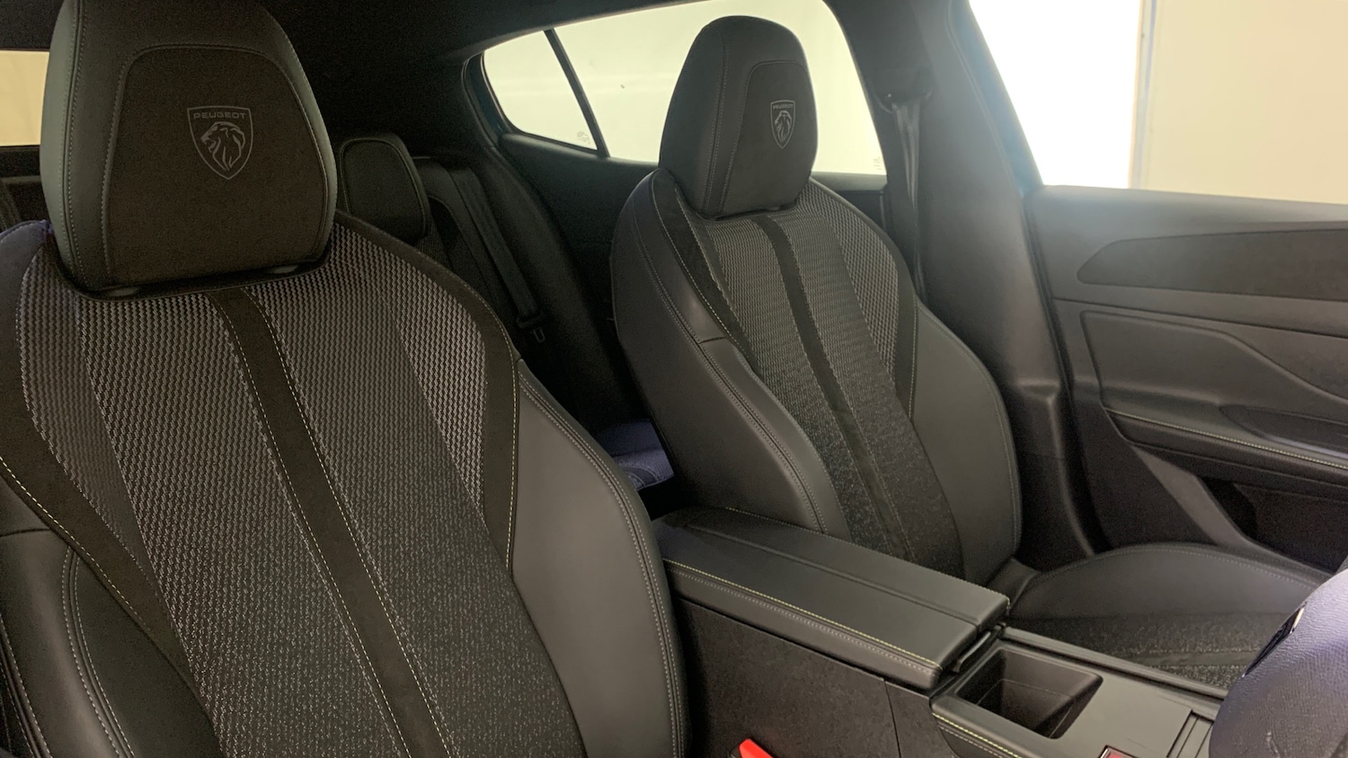 Used Peugeot 408 2025 for sale - 76574355: Photo 44