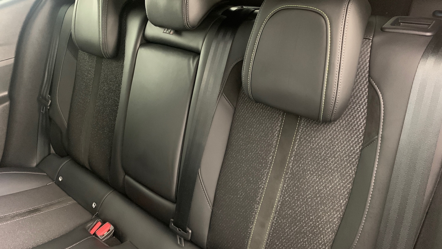 Used Peugeot 408 2025 for sale - 76574355: Photo 8