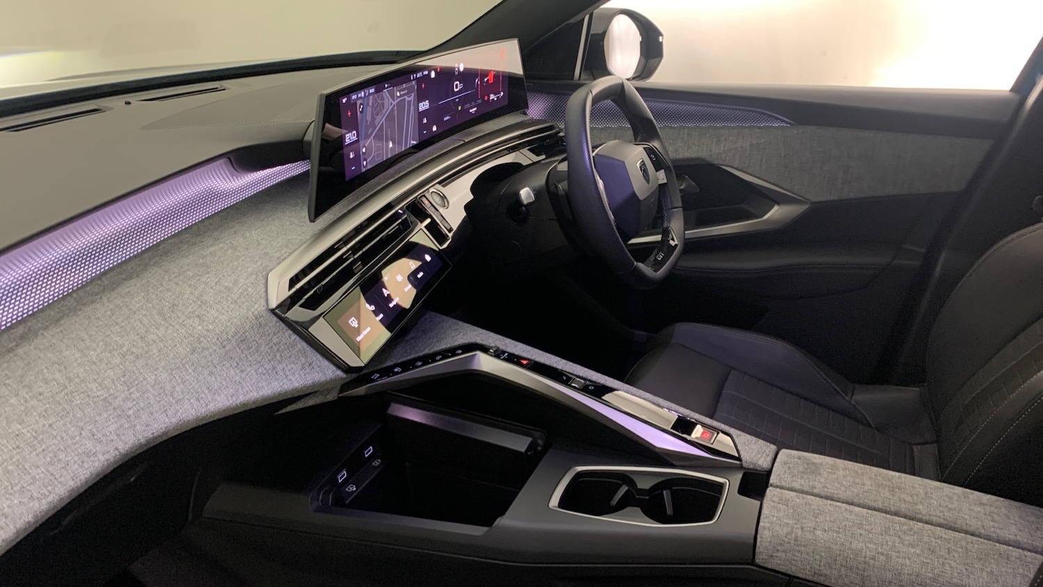 Used Peugeot 3008 2025 for sale - 78008361: Photo 2