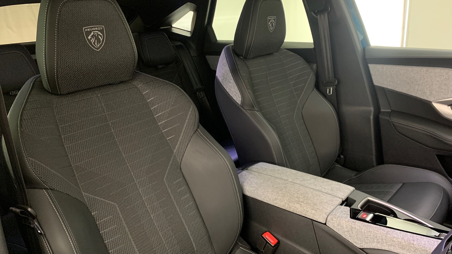 Used Peugeot 3008 2025 for sale - 76400009: Photo 44