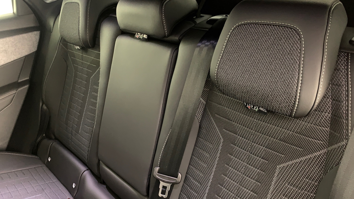 Used Peugeot 3008 2025 for sale - 76400009: Photo 8