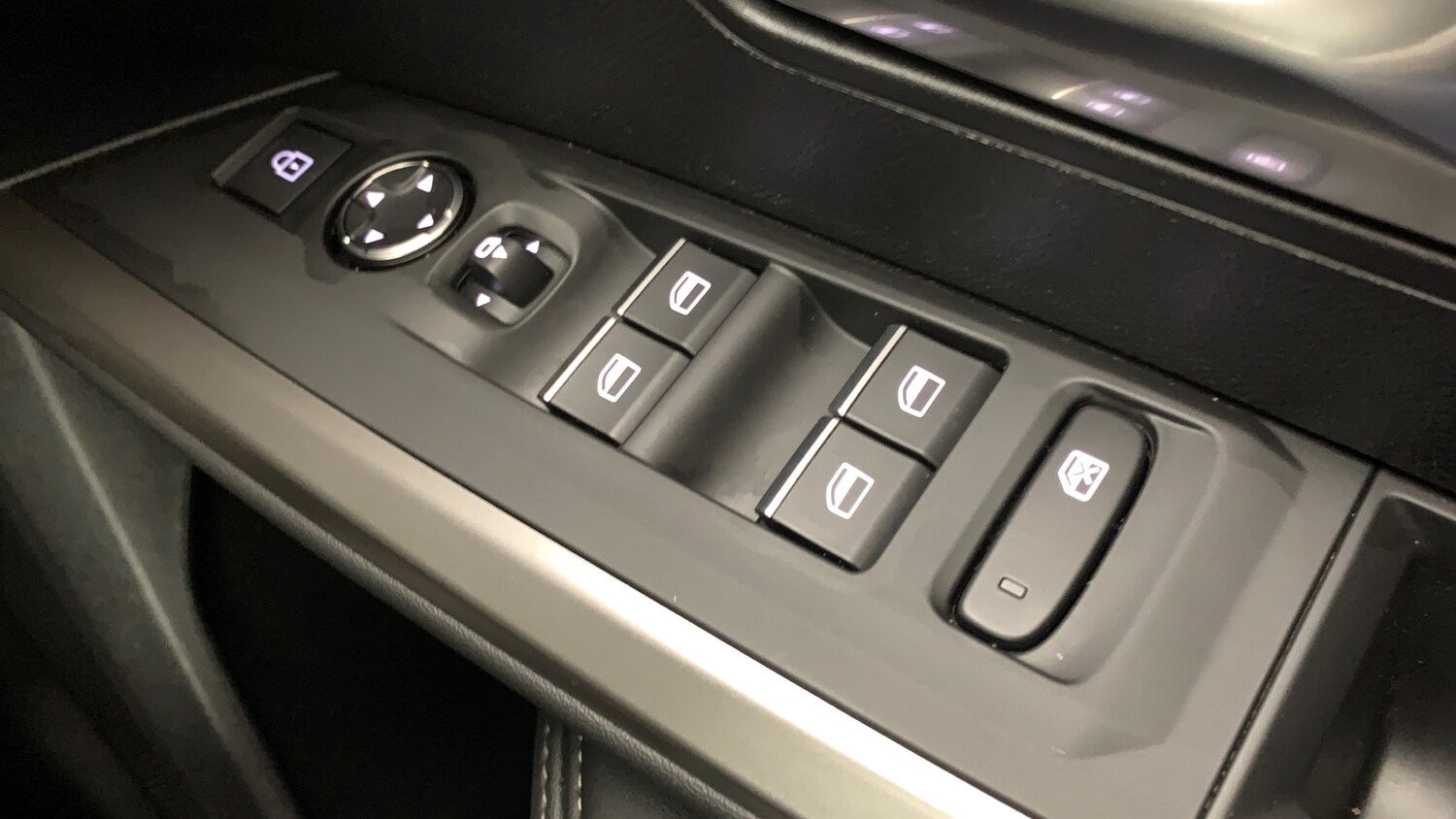 Used Peugeot 5008 2025 for sale - 78158141: Photo 39