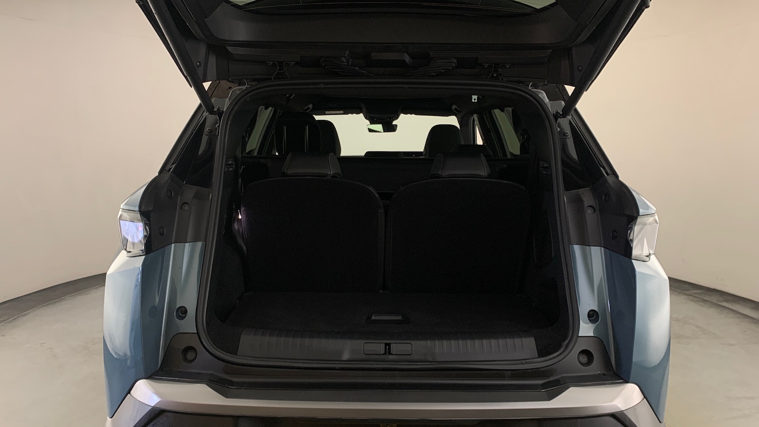 Used Peugeot 5008 2025 for sale - 78158141: Photo 5